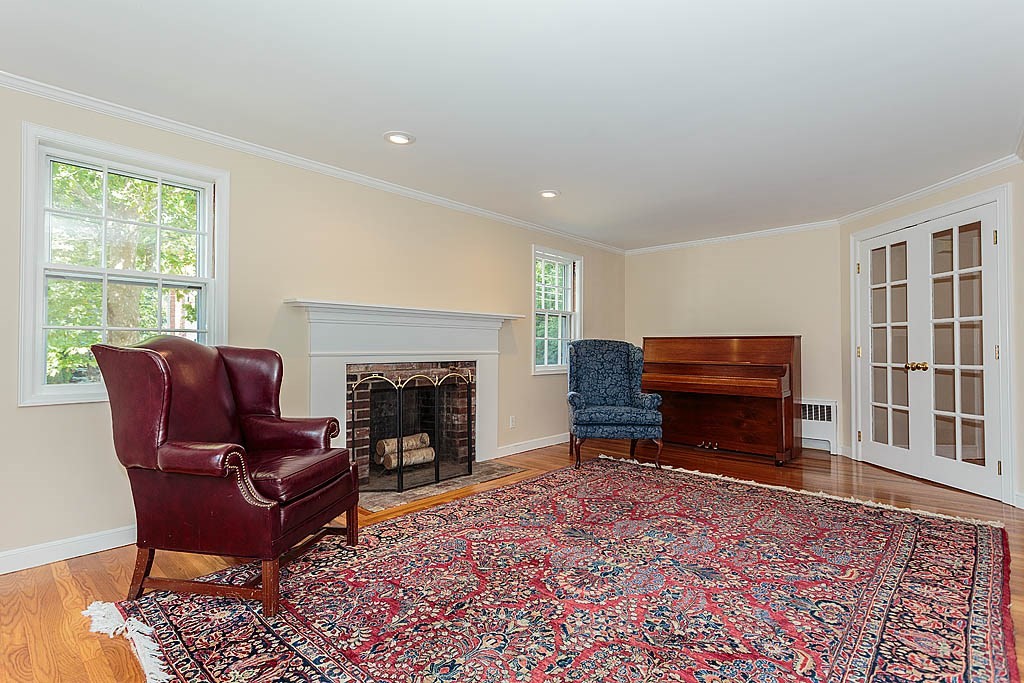 45 Coolidge Road Milton, MA 02186 - Photo 12 of 32