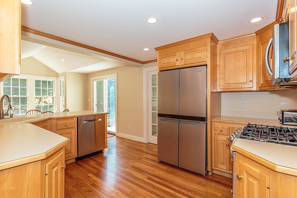45 Coolidge Road Milton, MA 02186 - Photo 17 of 32