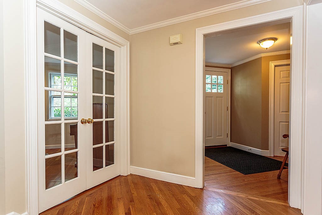 45 Coolidge Road Milton, MA 02186 - Photo 10 of 32