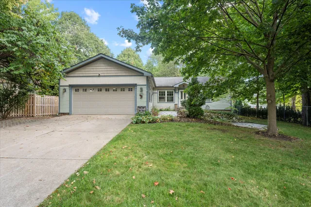 $699,000 | 61271 Lenawee Road, Cassopolis, MI 49031