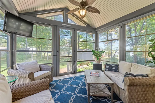 $699,000 | 61271 Lenawee Road, Cassopolis, MI 49031