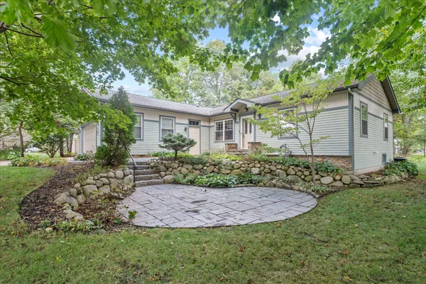 $550,000 | 61271 Lenawee Road, Cassopolis, MI 49031