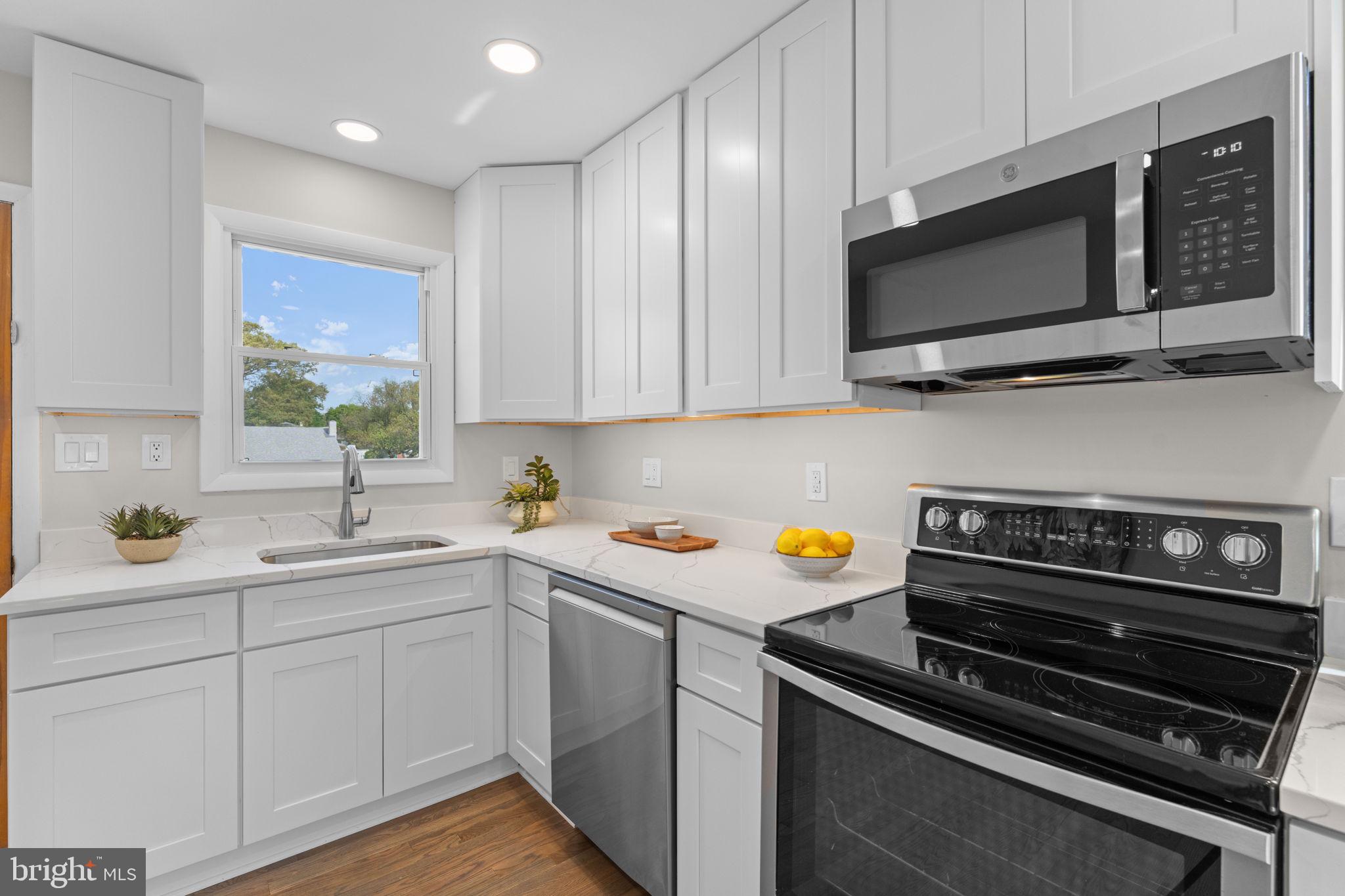 222 Chelsea Road Pasadena, MD 21122 - Photo 15 of 90 Brand new appliances