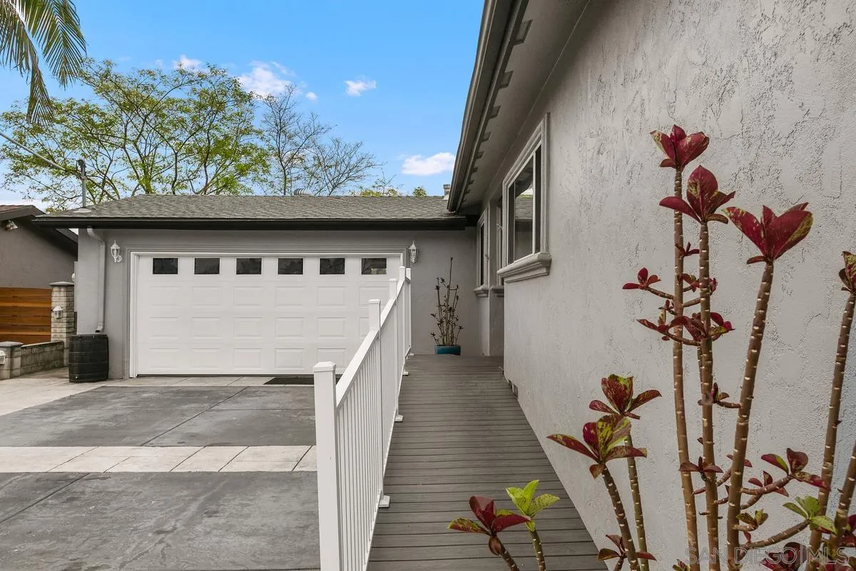 7609 El Paso Street La Mesa, CA 91942 - Photo 6 of 46 a view of outdoor space and yard