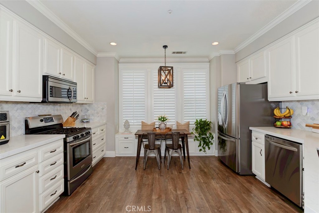 21 Hydrangea Street Ladera Ranch, CA 92694 - Photo 9 of 25 Gallery Image 9