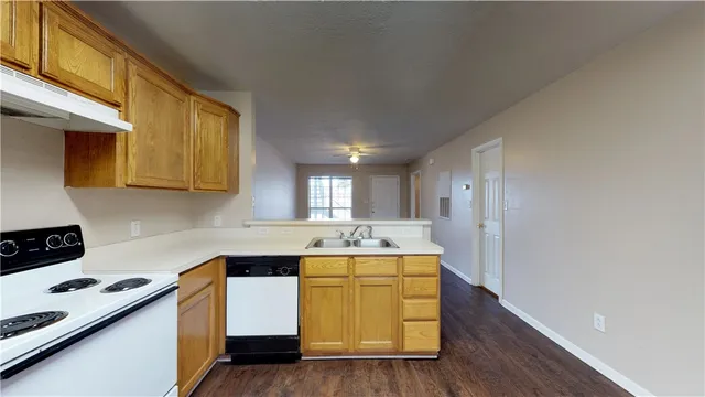 $1,100 | 1511 Hollow Hill Drive, Unit A, Bryan, TX 77802