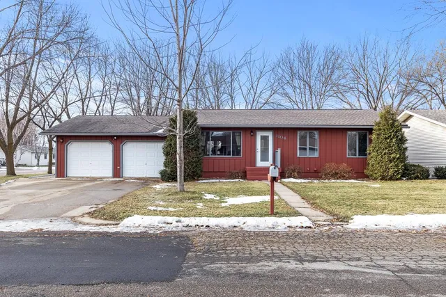 $285,000 | 1104 Cheryl Avenue, Marshall, MN 56258