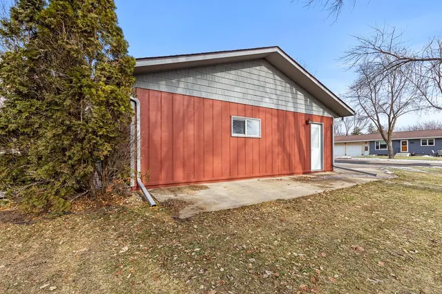 $285,000 | 1104 Cheryl Avenue, Marshall, MN 56258