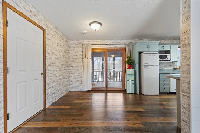 $285,000 | 1104 Cheryl Avenue, Marshall, MN 56258