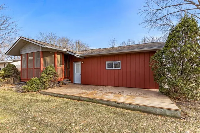 $285,000 | 1104 Cheryl Avenue, Marshall, MN 56258