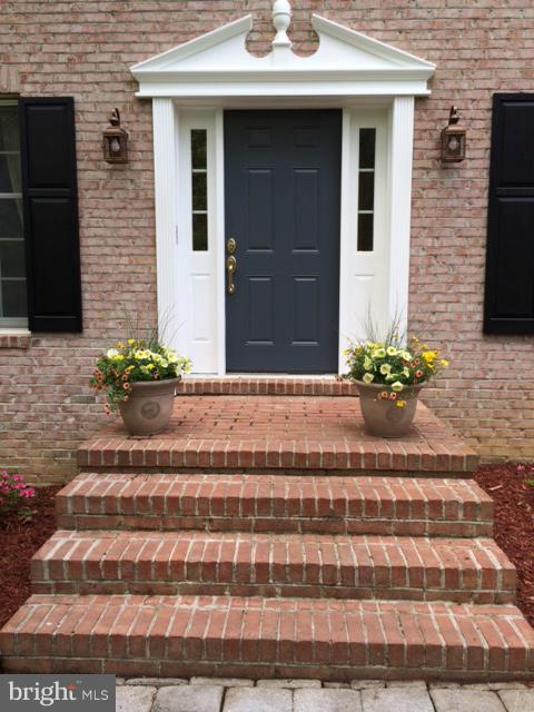 17610 Backbone Road - move-in ready