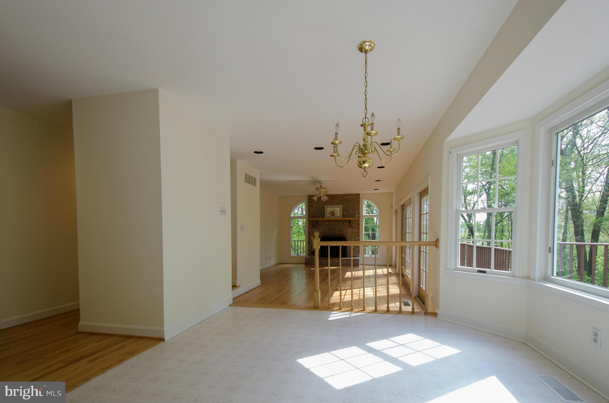 17610 Backbone Road Parkton, MD 21120 - Photo 9 of 30 Kitchen & Breakfast Room open to Family Room