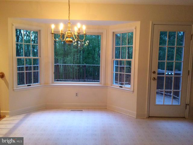 17610 Backbone Road Parkton, MD 21120 - Photo 10 of 30 Breakfast Room w/bay window & door to deck