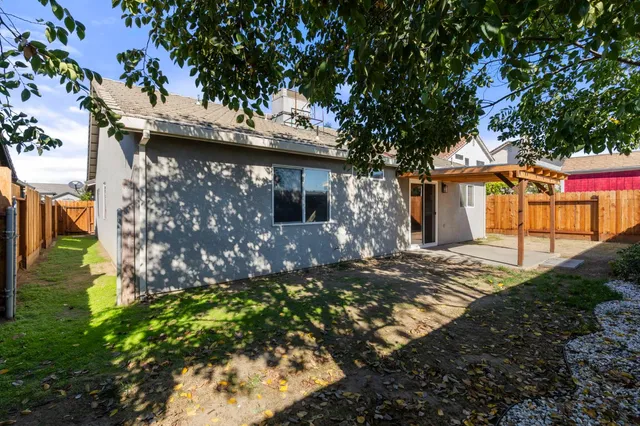 $429,000 | 1148 Highlands Park Drive, Ceres, CA 95307