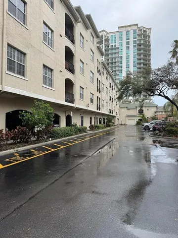 $415,000 | 501 Knights Run Avenue, Unit 2106, Tampa, FL 33602