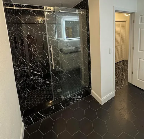 $415,000 | 501 Knights Run Avenue, Unit 2106, Tampa, FL 33602