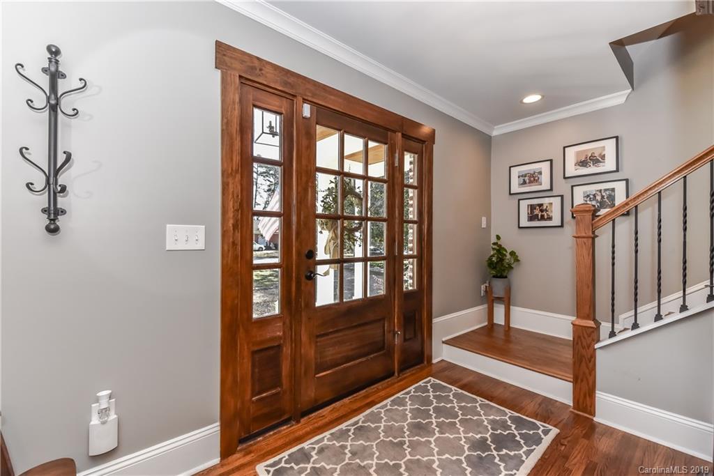 1439 Crystal Road Charlotte, NC 28205 - Photo 3 of 33 Gallery Image 3