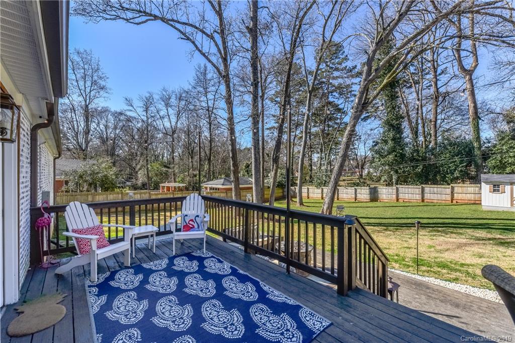 1439 Crystal Road Charlotte, NC 28205 - Photo 29 of 33 Gallery Image 29