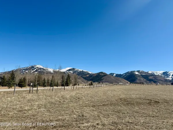 $199,900 | 148 County Road 148, Smoot, WY 83126