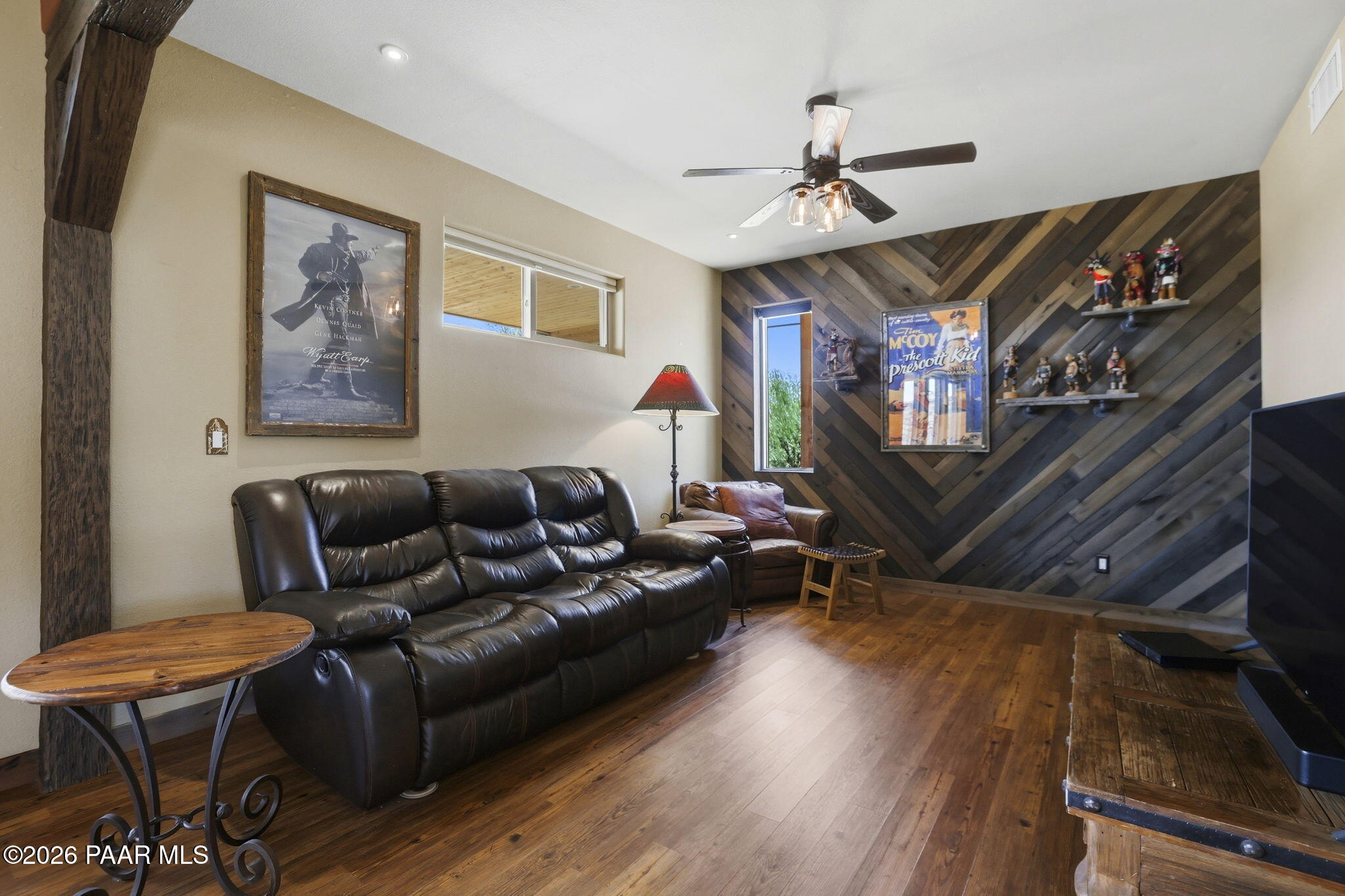 5275 West Stazenski Road Prescott, AZ 86305 - Photo 17 of 64 17-Family Room