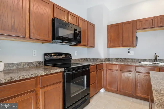 $239,900 | 2164 Golden Eagle Drive, York, PA 17408