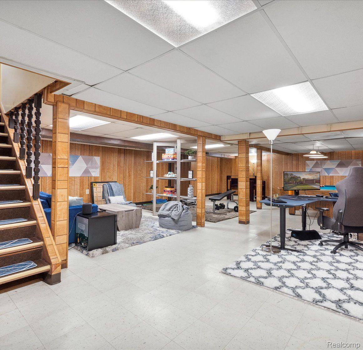 44117 Hanford Road Canton, MI 48187 - Photo 29 of 42 Gallery Image 29