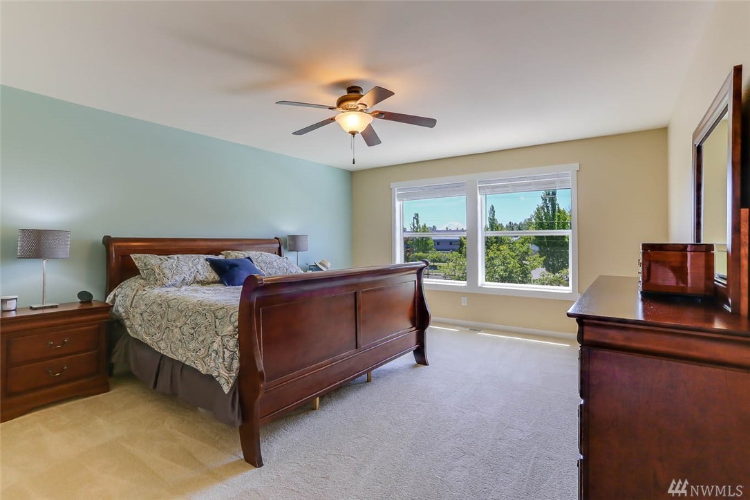 16927 Southeast 183rd Place Renton, WA 98058 - Photo 14 of 31 Gallery Image 14