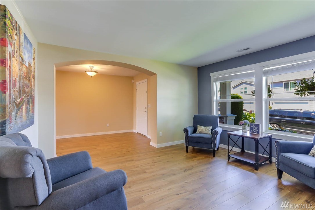 16927 Southeast 183rd Place Renton, WA 98058 - Photo 4 of 31 Gallery Image 4