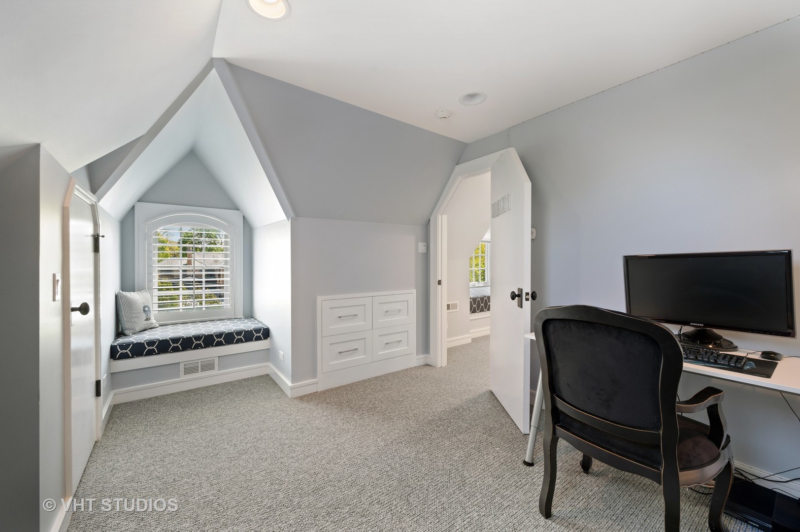 92 Robsart Road Kenilworth, IL 60043 - Photo 36 of 54 a view of a workspace with furniture and a window