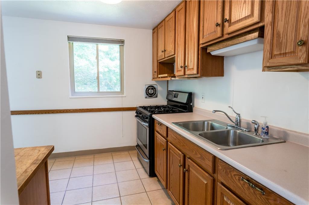 124 Fox Run Road Cranberry Township, PA 16066 - Photo 9 of 25 Gallery Image 9