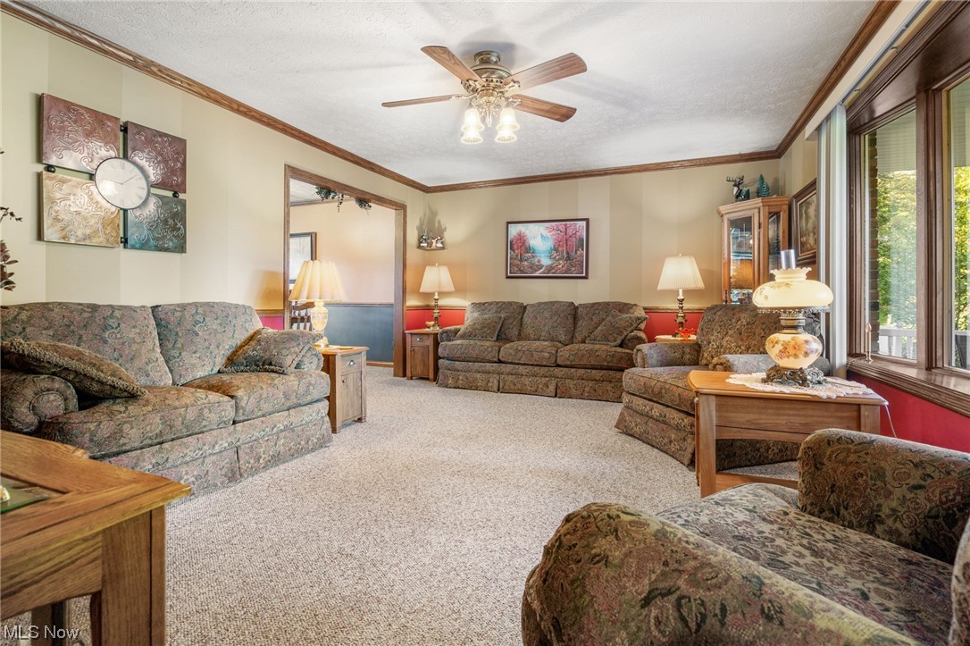 4204 Laubert Road Atwater, OH 44201 - Photo 6 of 35 Formal Living Room