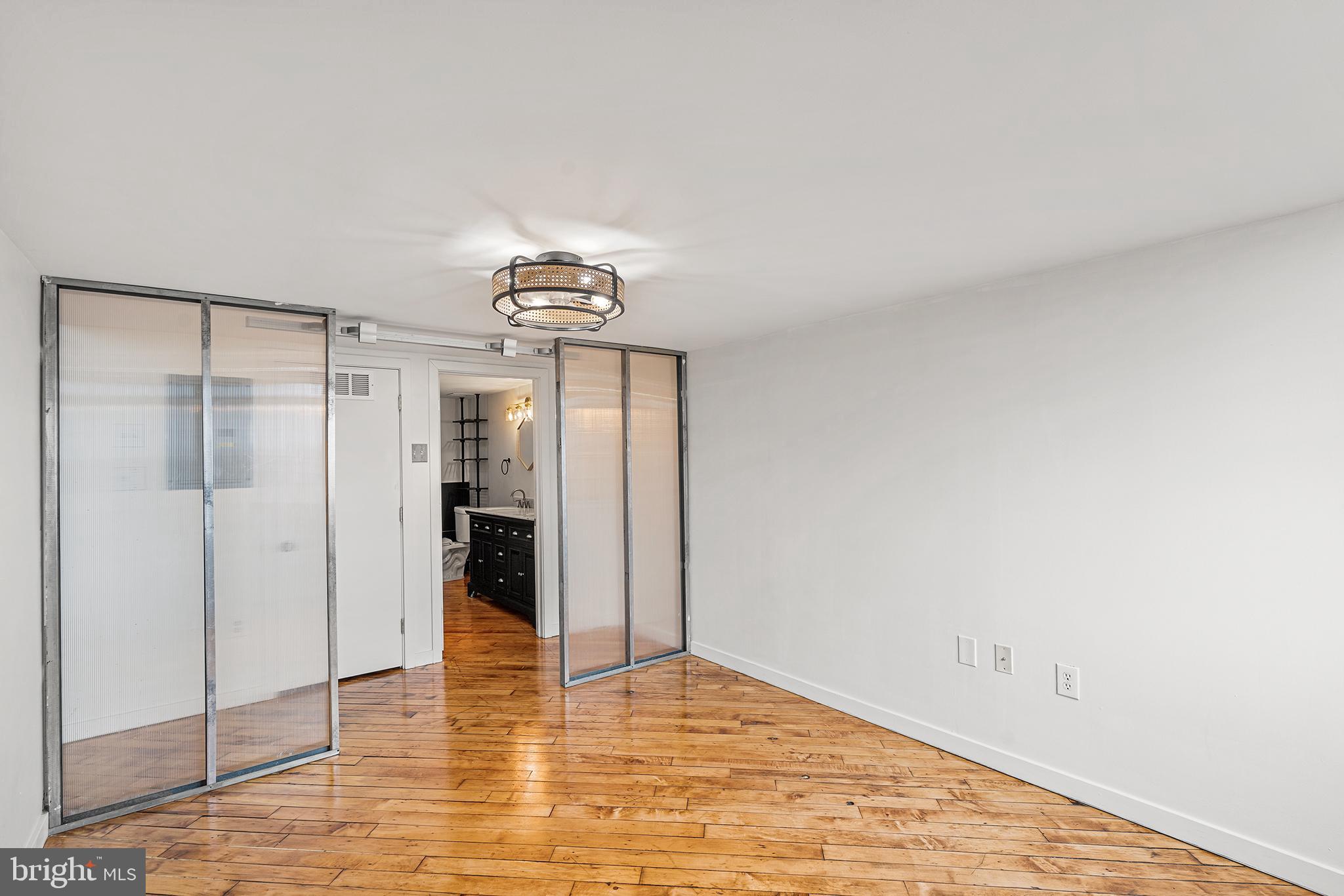 428 North 13th Street, Unit 6D Philadelphia, PA 19123 - Photo 12 of 26