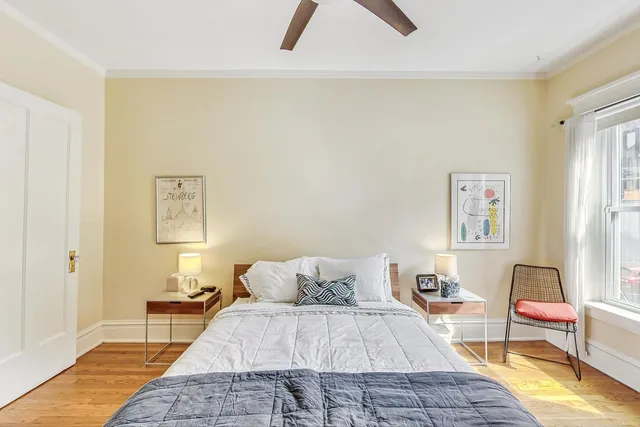 $335,000 | 733 West Buckingham Place, Unit 13, Chicago, IL 60657