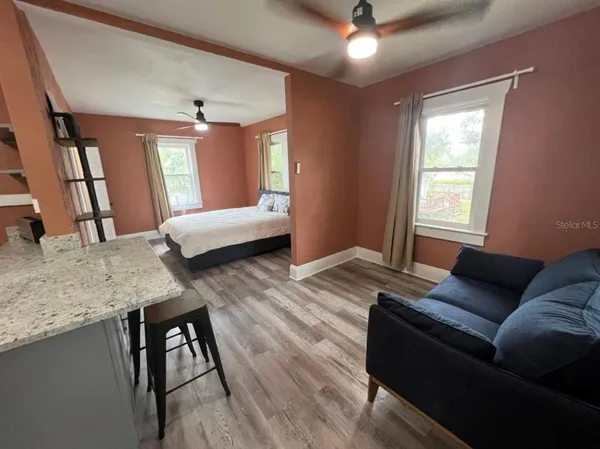 $1,250 | 115 West Plymouth Street, Unit B, Tampa, FL 33603