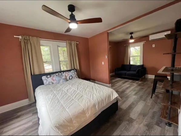 $1,250 | 115 West Plymouth Street, Unit B, Tampa, FL 33603