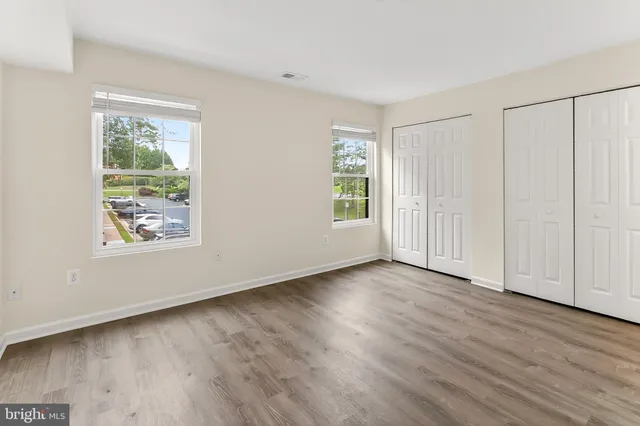 $370,000 | 6925 Mary Caroline Circle, Unit H, Alexandria, VA 22310