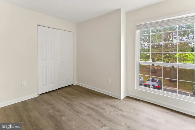 $370,000 | 6925 Mary Caroline Circle, Unit H, Alexandria, VA 22310