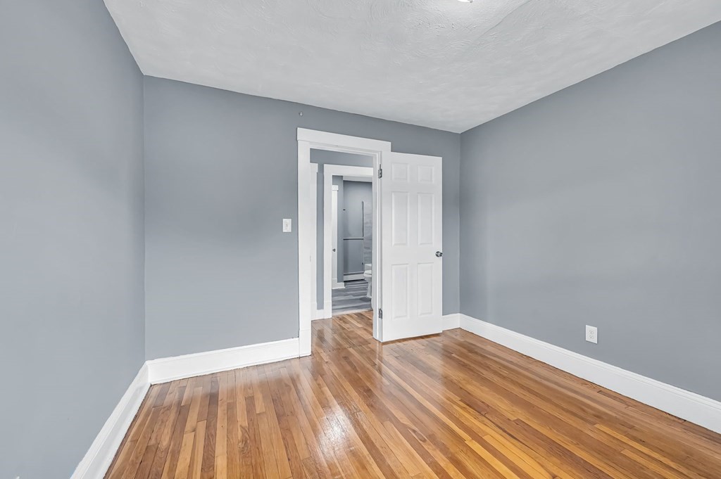 34 Parkside Street Springfield, MA 01104 - Photo 15 of 39 Gallery Image 15