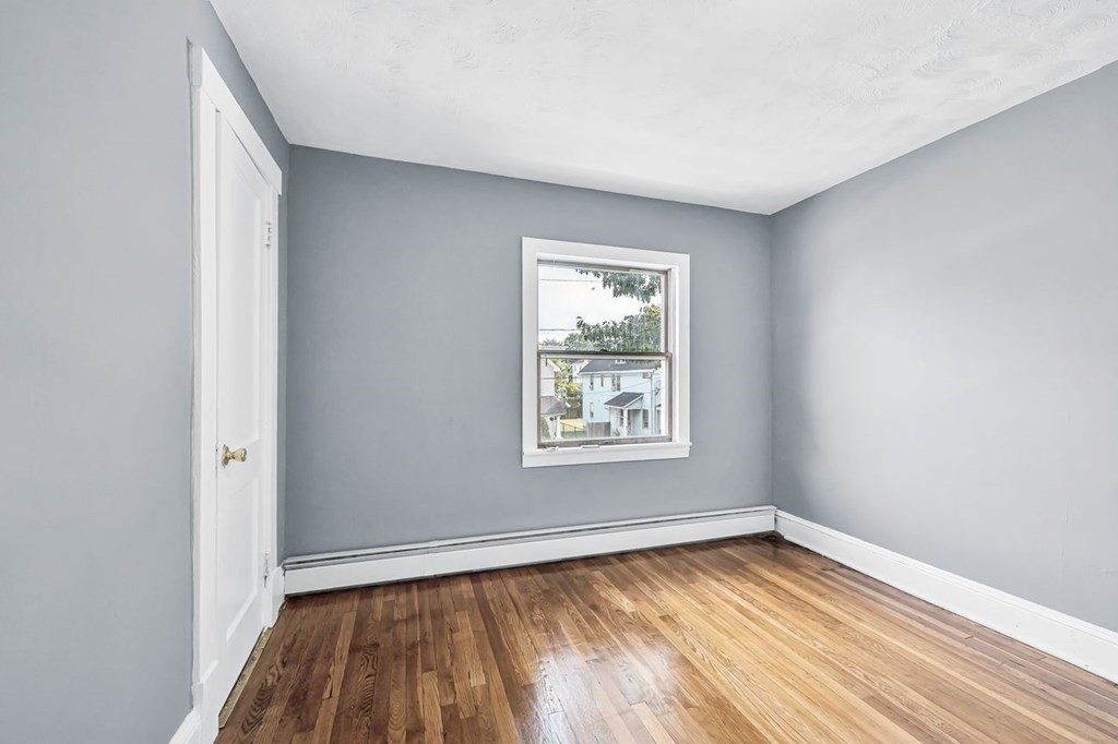 34 Parkside Street Springfield, MA 01104 - Photo 17 of 39 Gallery Image 17