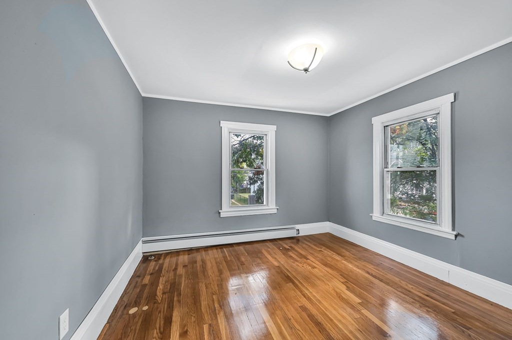 34 Parkside Street Springfield, MA 01104 - Photo 22 of 39 Gallery Image 22