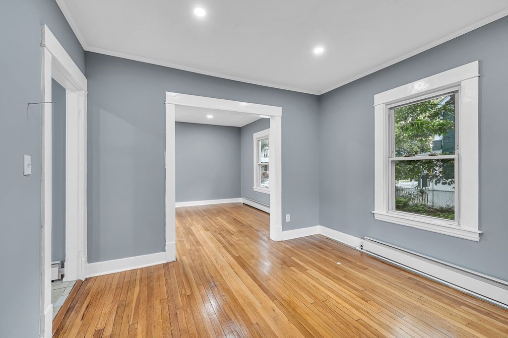 34 Parkside Street Springfield, MA 01104 - Photo 9 of 39 Gallery Image 9