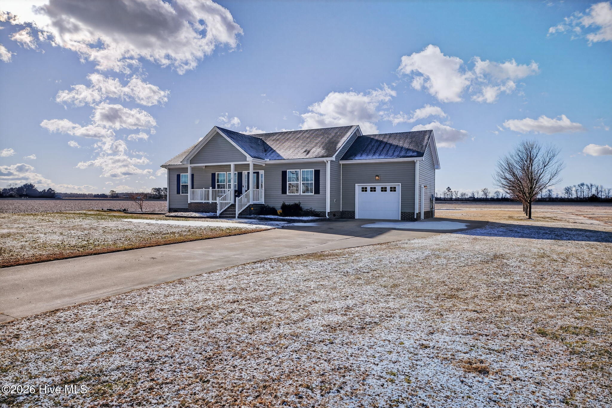 466 Cooper Garrett Road Moyock, NC 27958 - Photo 2 of 26 2-web-or-mls-466-cooper-garrett-rd
