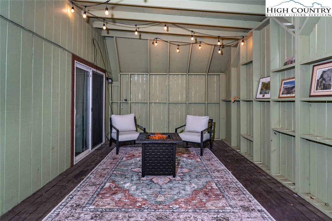 209 Apache Street Newland, NC 28657 - Photo 33 of 42 a living room with furniture
