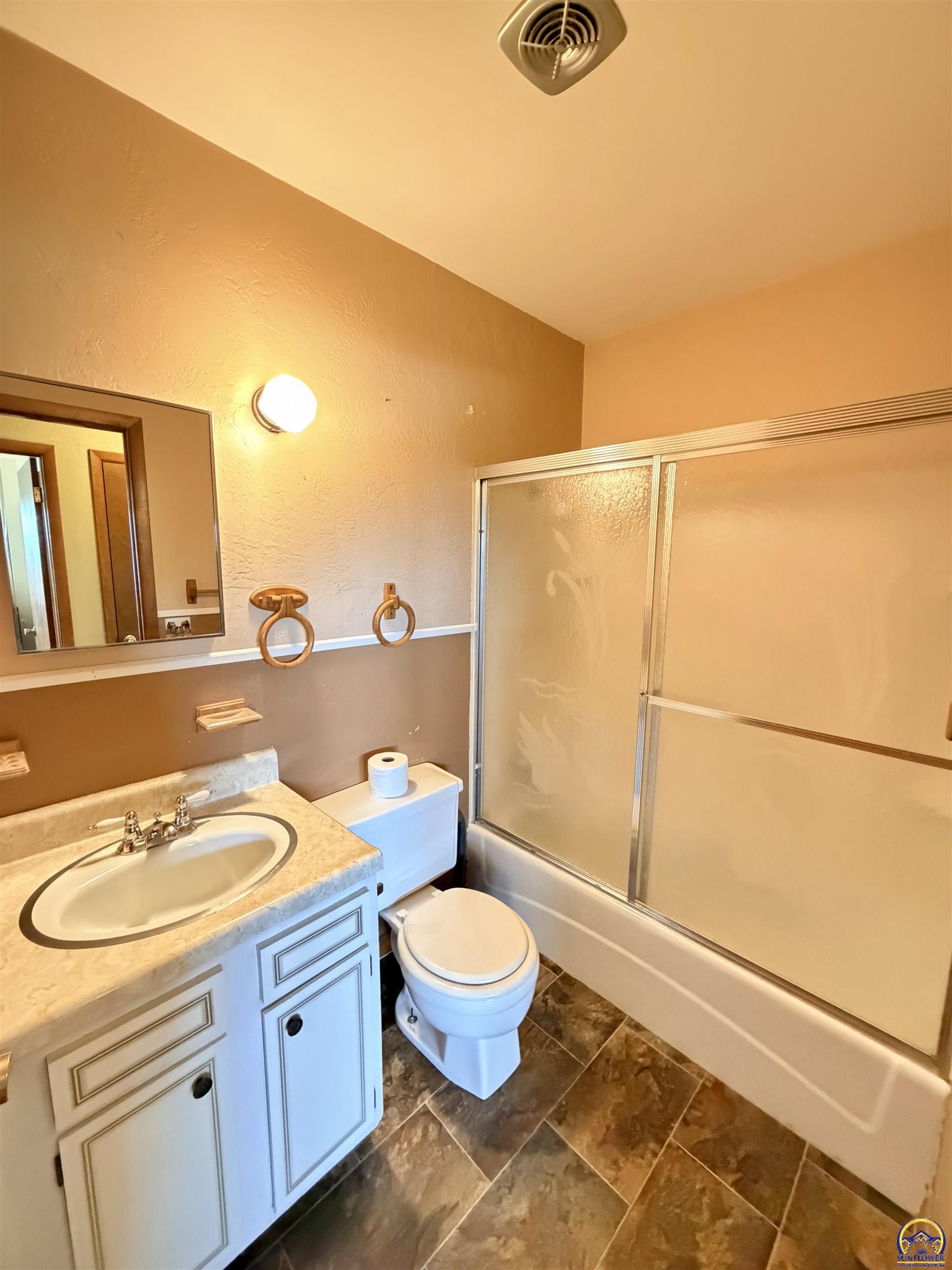 302 1st Street Americus, KS 66835 - Photo 23 of 44