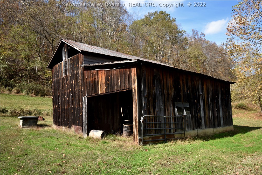 167 Samp Branch Road Ona, WV 25545 - Photo 2 of 28 Gallery Image 2