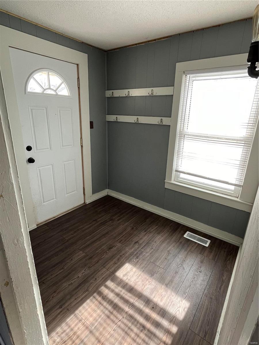102 Redbud Road Dixon, MO 65459 - Photo 2 of 65