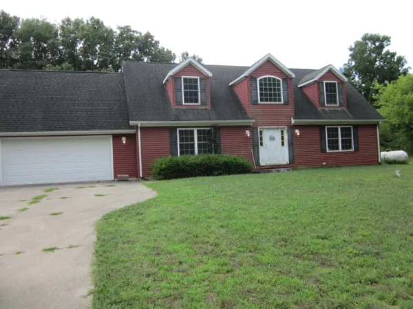 $399,000 | 25261 44th Avenue, Mattawan, MI 49071