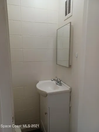 $1,400 | 50 Needle Boulevard, Unit 30, Merritt Island, FL 32953