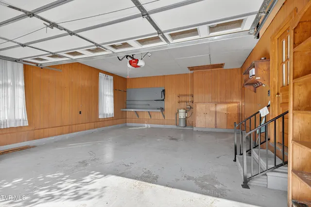 $375,000 | 28065 Lee Highway, Abingdon, VA 24211