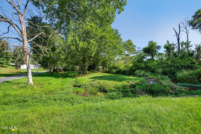 $375,000 | 28065 Lee Highway, Abingdon, VA 24211